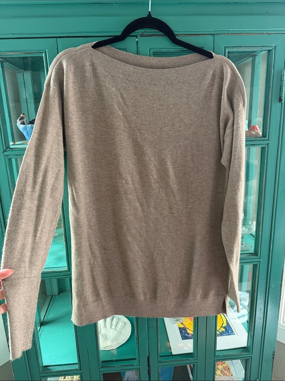 Loft Women's Scoopneck Lightweight Sweater in Taupe EUC